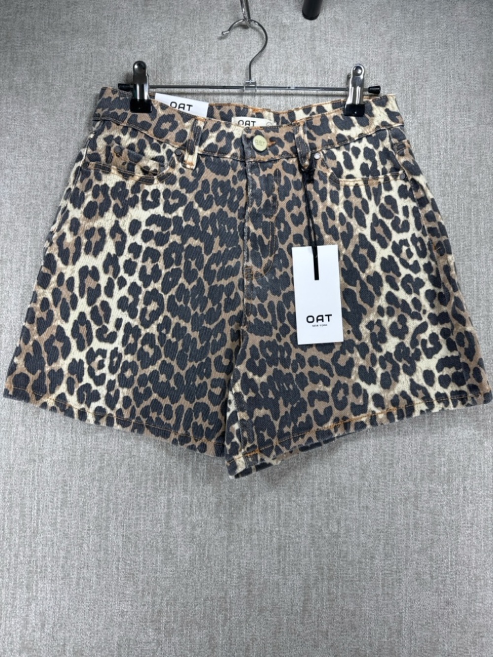 NWT OAT New York Leopard Print Denim Shorts Size 2/26